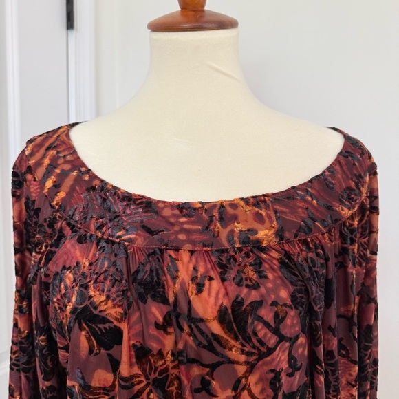 Chico's Brown Burnout Velvet Blouse Long Sleeves Drawstring Hem Size 2/Large - Picture 6 of 10